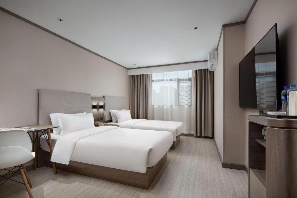 Hanting Express Changsha Middle Of Furong Road Xiangchun Road Exterior photo