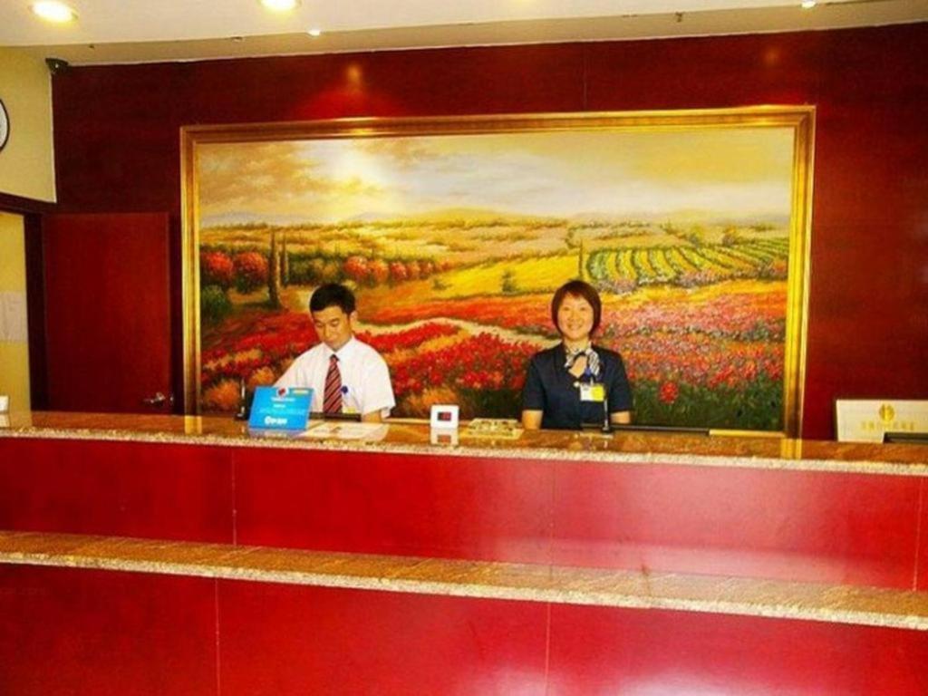 Hanting Express Changsha Middle Of Furong Road Xiangchun Road Exterior photo