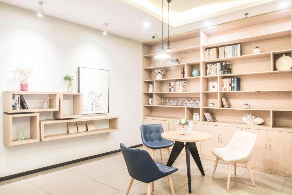 Hanting Express Changsha Middle Of Furong Road Xiangchun Road Exterior photo