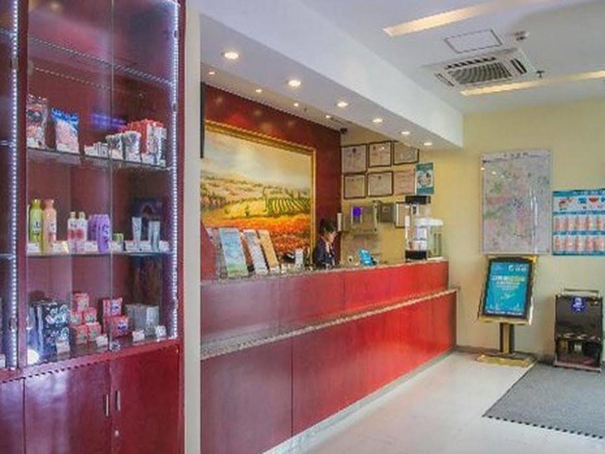 Hanting Express Changsha Middle Of Furong Road Xiangchun Road Exterior photo